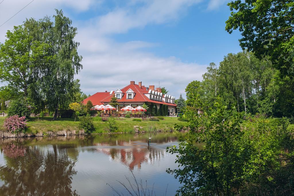 Hubertus Aparthotel & Restaurant & Horse Club Starogard Gdański Quarto foto